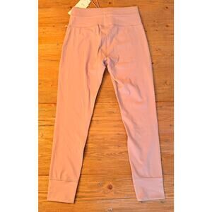 Vuori Daily Legging Dusk Pink High Rise Size L NWT